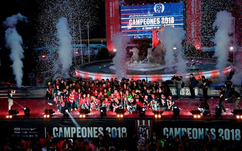Piłkarska LE: Feta kibiców Atletico w Madrycie