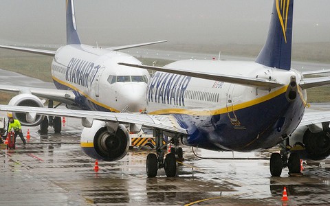 Stansted: Samolot zahaczył skrzydłem o maszynę Ryanair