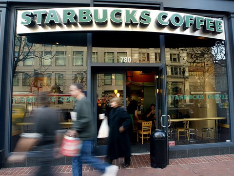 USA: Pracownicy sieci Starbucks przeszli "antyrasistowskie szkolenie"