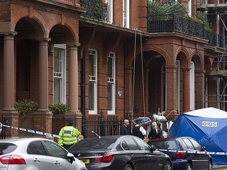 Two dead after balcony collapses in Knightsbridge