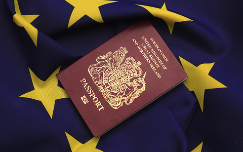 Rekordowo dużo Europejczyków w West Midlands ubiega się o brytyjskie obywatelstwo