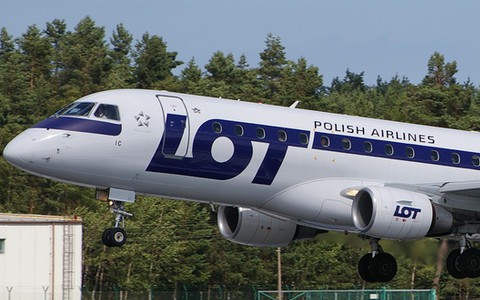 LOT annouced new flight from Warsaw to London City