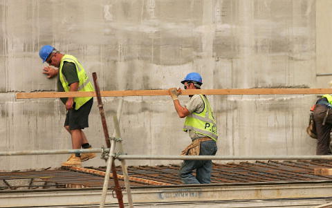 More than one in four construction workers in London are EU nationals