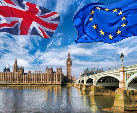 Brytyjski parlament przyjął ustawę o wyjściu z Unii Europejskiej
