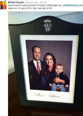Niepublikowany jeszcze nowy portret księcia George'a z rodzicami już w sieci 