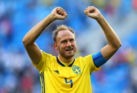 Sweden's Andreas Granqvist welcomes new child day before England World Cup clash
