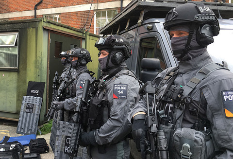 Dziś wizyta Trumpa w UK. Rusza największa operacja policji od zamieszek w 2011 r. 