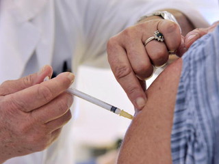 11 osób zmarło po szczepionce przeciw grypie