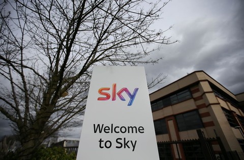 Zgoda na przejęcie telewizji Sky przez koncern Murdocha