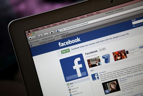 Błąd Facebooka pozwalał pozyskiwać dane o osobach w zamkniętych grupach