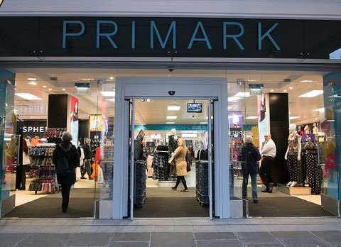 Primark enters Poland. He is looking for a location for the first store