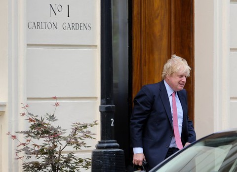 Boris Johnson still living in £20million Foreign Office mansion despite resignation