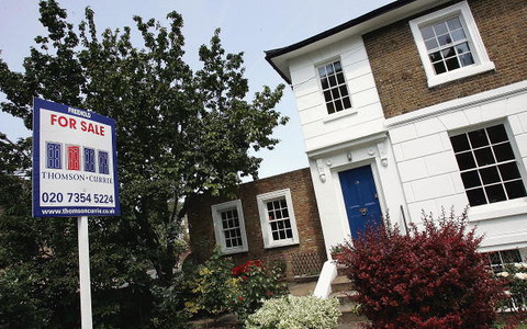 Brytyjczycy kupują domy na spółkę