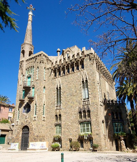 Kupili wieżę Gaudiego za... 30 mln euro!