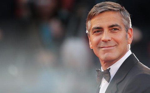 Zarabia, a nie gra! Clooney na szczycie listy "Forbesa"