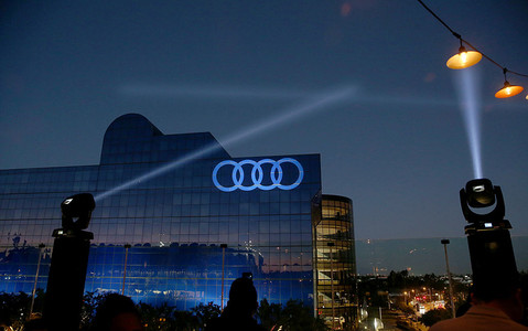 Elektryczny SUV Audi pojawi się na rynku z opóźnieniem