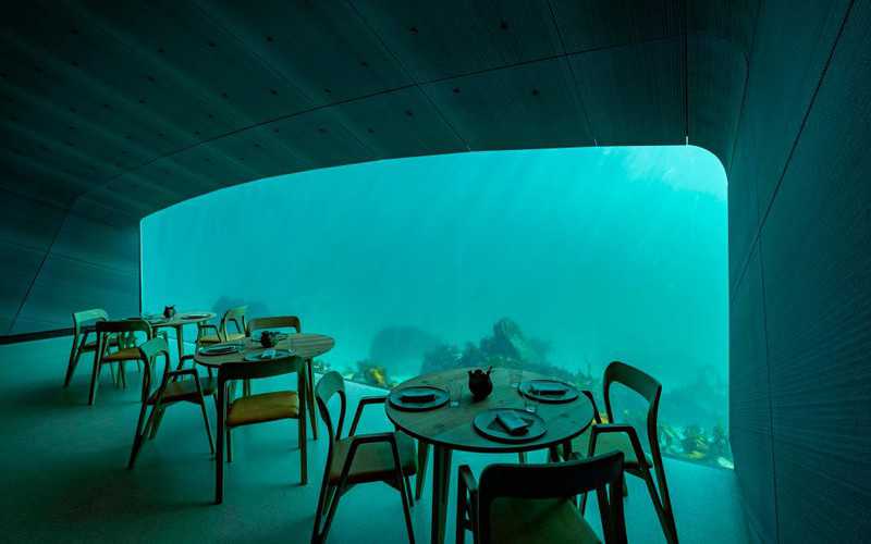 Gdzie się mieści pierwsza podwodna restauracja w Europie?