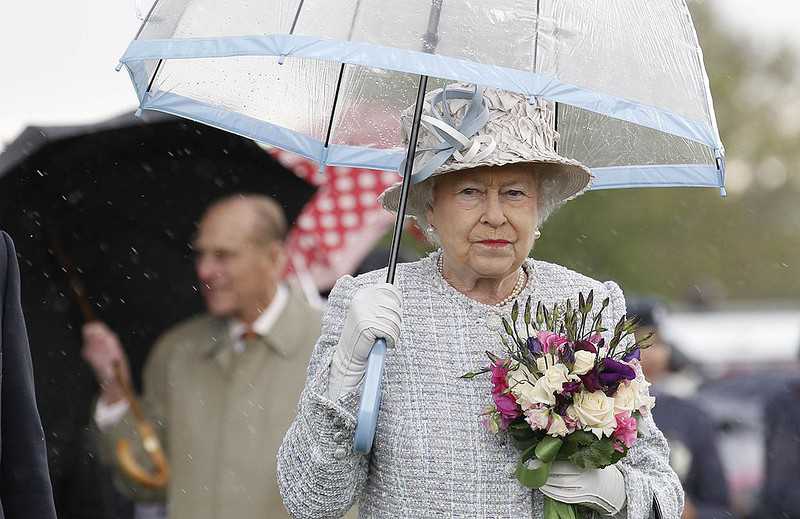 Parasolki królowej Elżbiety!