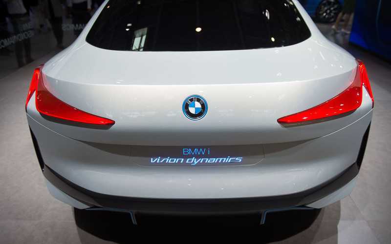 25 nowych modeli elektryków od BMW