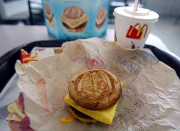 McDonald's eksperymentuje ze śniadaniami