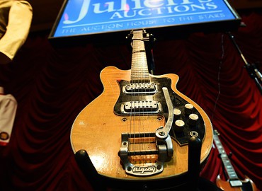 Gitara George'a Harrisona sprzedana za pół miliona dolarów!