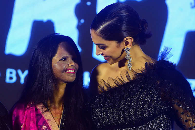 Gwiazda Bollywood zrobiła film o życiu kobiety oblanej kwasem
