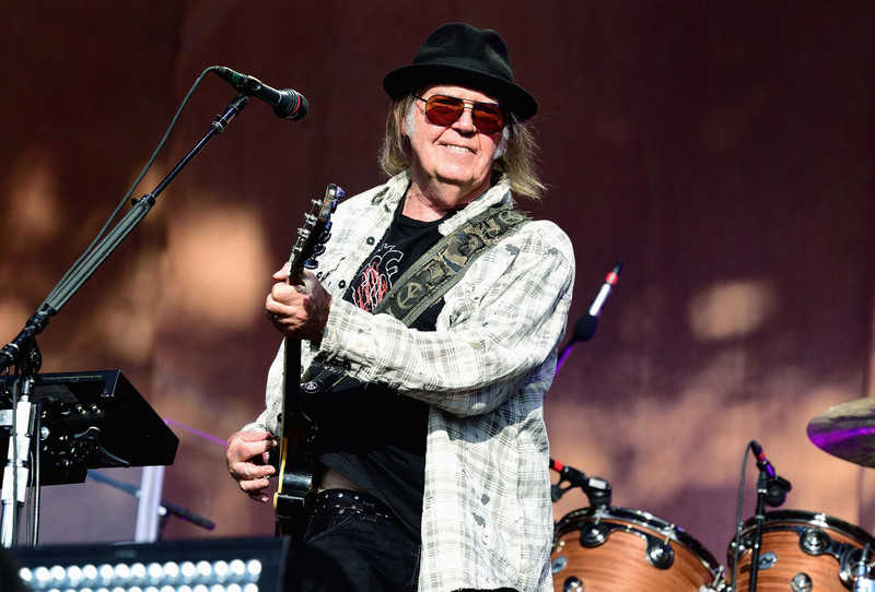 Neil Young krytykuje producentów odtwarzaczy muzyki