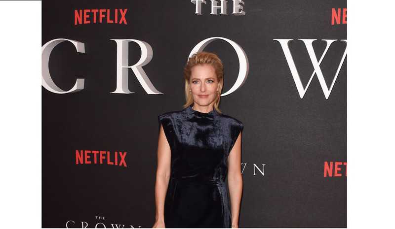 Gillian Anderson na planie "The Crown"