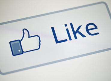Niemcy żądają, by Facebook zezwalał na pseudonimy