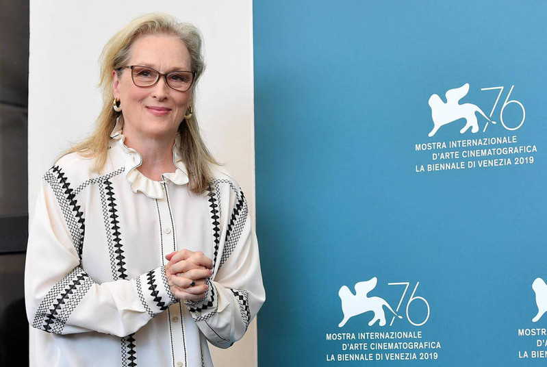 Meryl Streep wykonała musicalowy przebój w szlafroku i z drinkiem w ręku