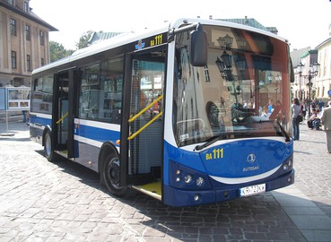 Beksiński blisko 10 lat projektował autobusy