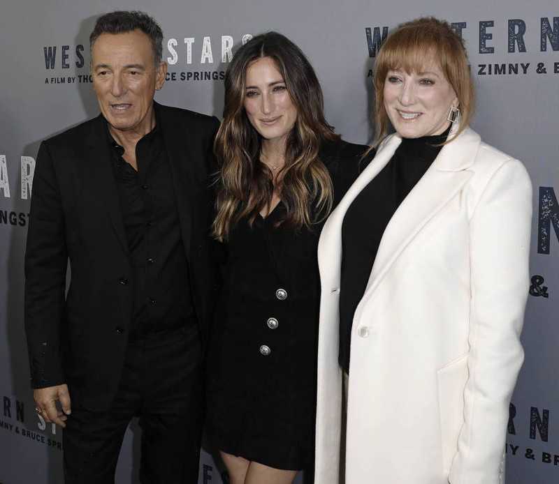 Bruce Springsteen ostrzyżony przez żonę, ale czy zadowolony?...