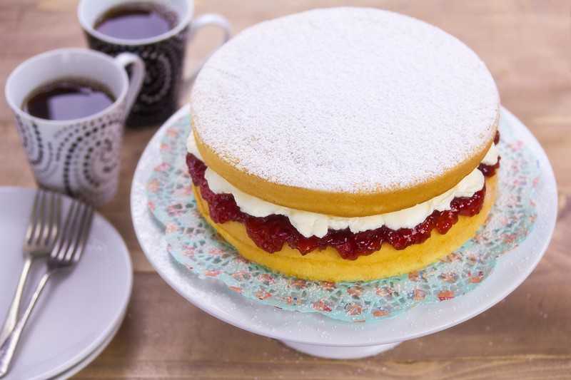 Pałac Buckingham zdradził przepis na ulubione ciasto królowej Wiktorii