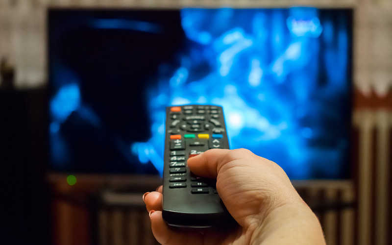 Samotne oglądanie telewizji może sprzyjać depresji