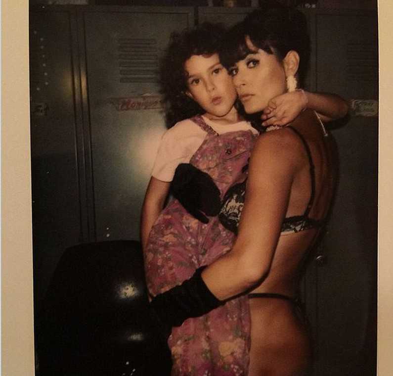 Rumer Willis uczciła 58. urodziny swojej matki Demi Moore zdjęciami striptizu...