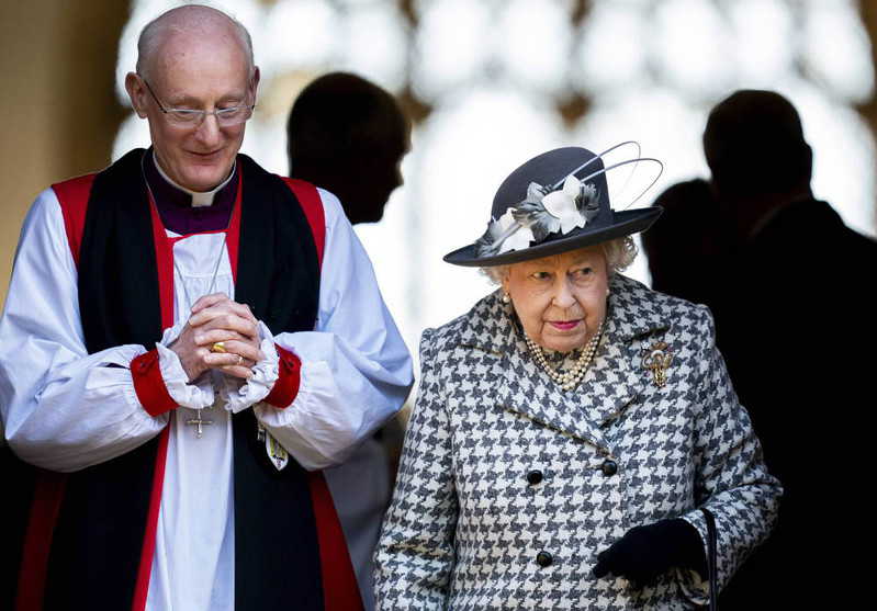 Pałac Buckingham ujawnił przepis na świąteczny pudding, który uwielbia królowa!