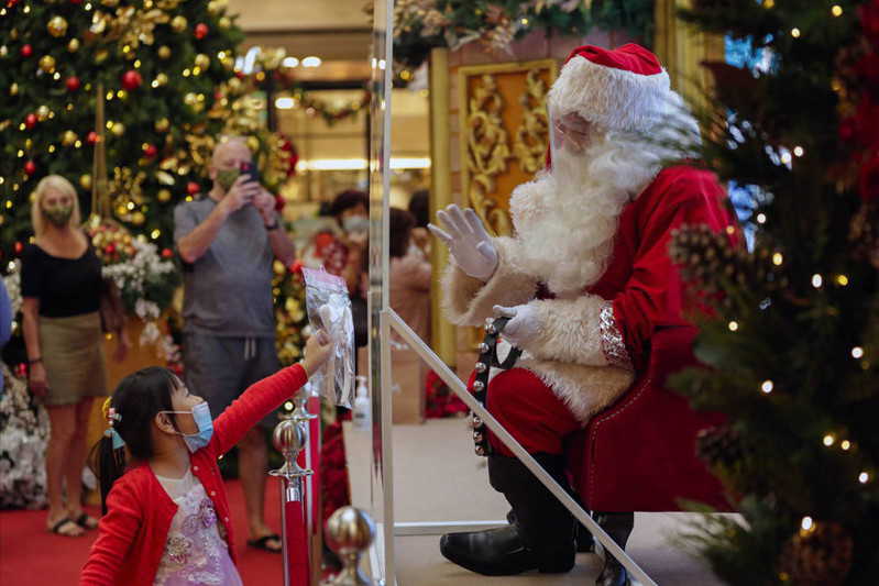 Święty Mikołaj stracił pracę, bo nie chciał podarować dziecku pewnej rzeczy...