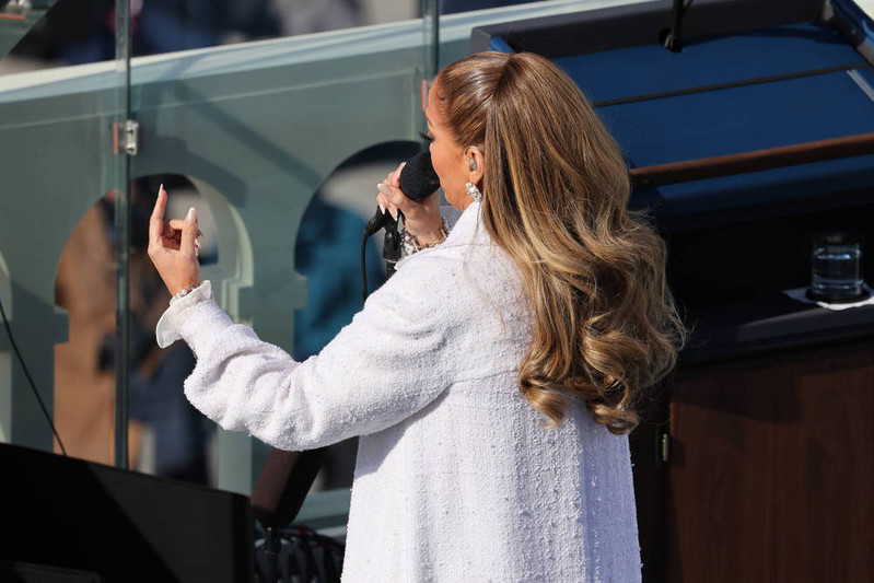 Fryzjer Jennifer Lopez zdradza, jaka fryzura jest w tym roku najmodniejsza