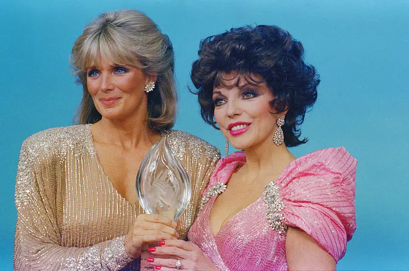 "Dynastia": Czy Linda Evans i Joan Collins nie znosiły się poza planem?!