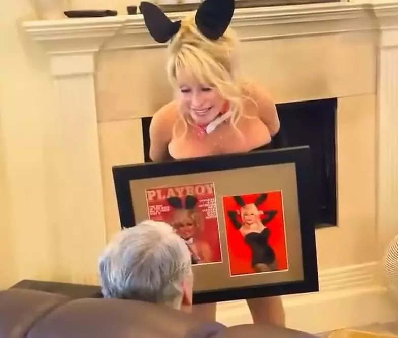 75-letnia Dolly Parton znów króliczkiem "Playboya"!