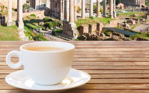 W Rzymie zagraniczny turysta płaci więcej za kawę!