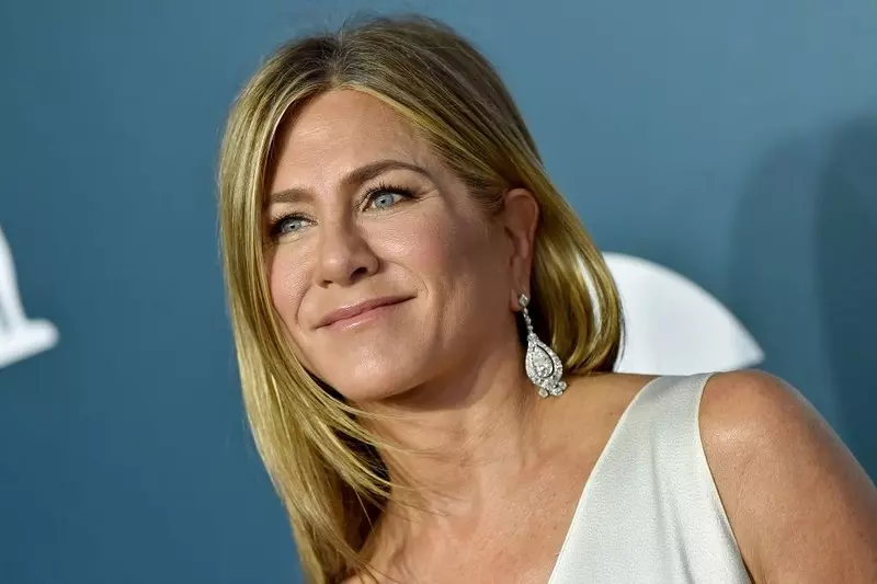 Jennifer Aniston dementuje plotki o romansie z Davidem Schwimmerem