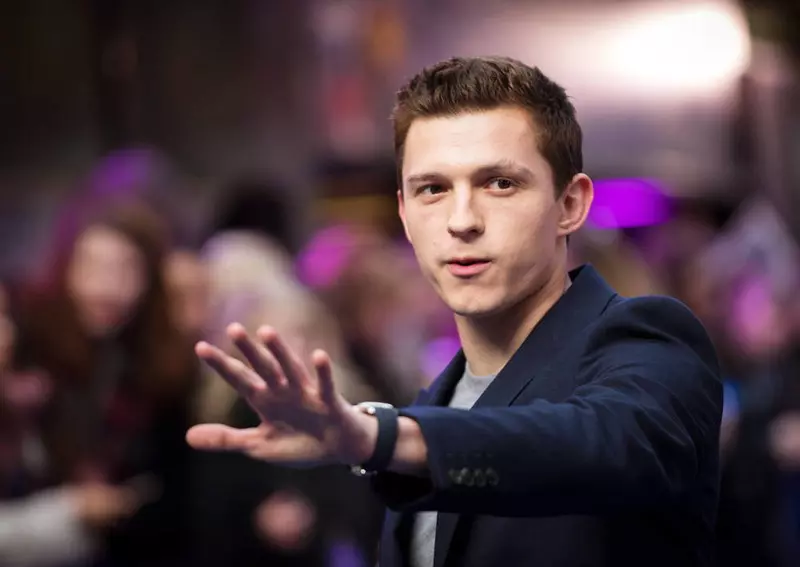 Dlaczego Tom Holland cierpi na paraliż senny?...