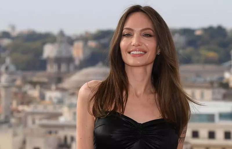 Lekarka Angeliny Jolie zdradza, co zmniejsza ryzyko rozwinięcia się raka piersi