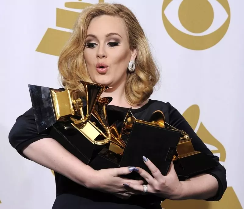 Adele kupuje rezydencję Sylvestra Stallone'a za połowę ceny