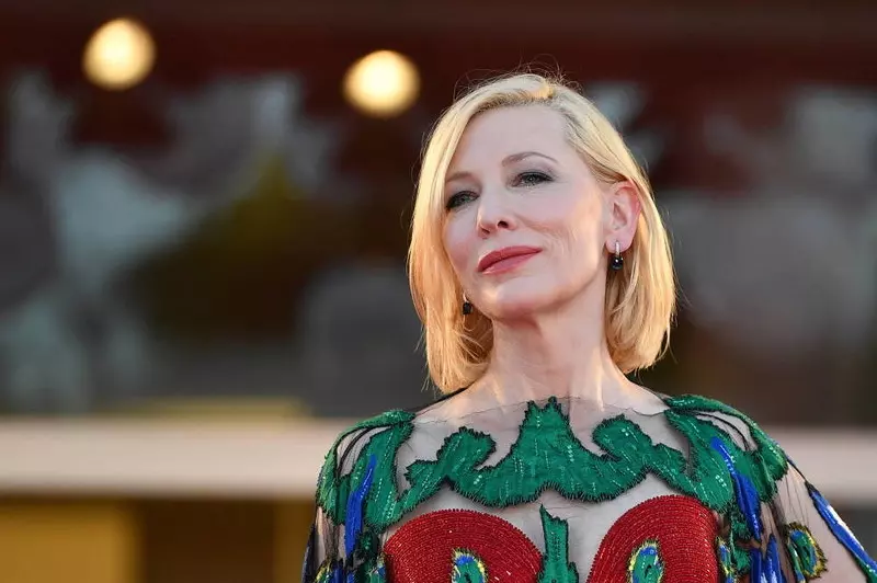 Cate Blanchett podziwia urodę Bradleya Coopera, a konkretnie jego… rzęsy