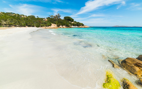 Włochy apelują: Nie wywoźcie piasku z plaż Sardynii 