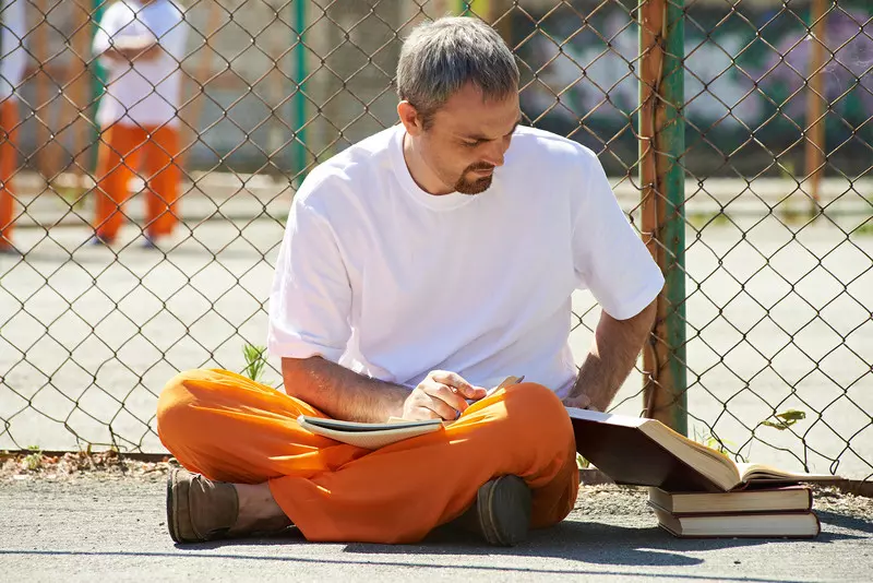 Więźniowie w Boliwii mogą skrócić sobie wyrok dzięki... czytaniu książek!
