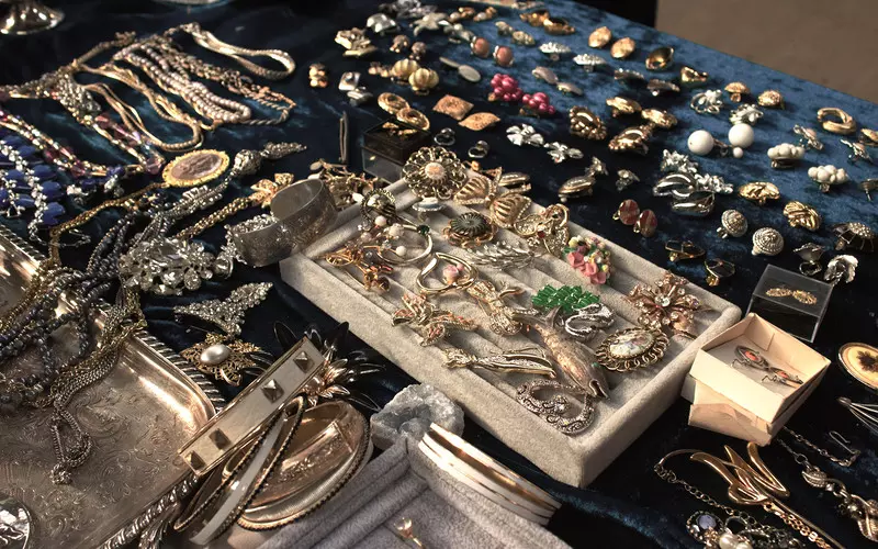 Norweżka wśród biżuterii z second handu znalazła pierścień Wikingów