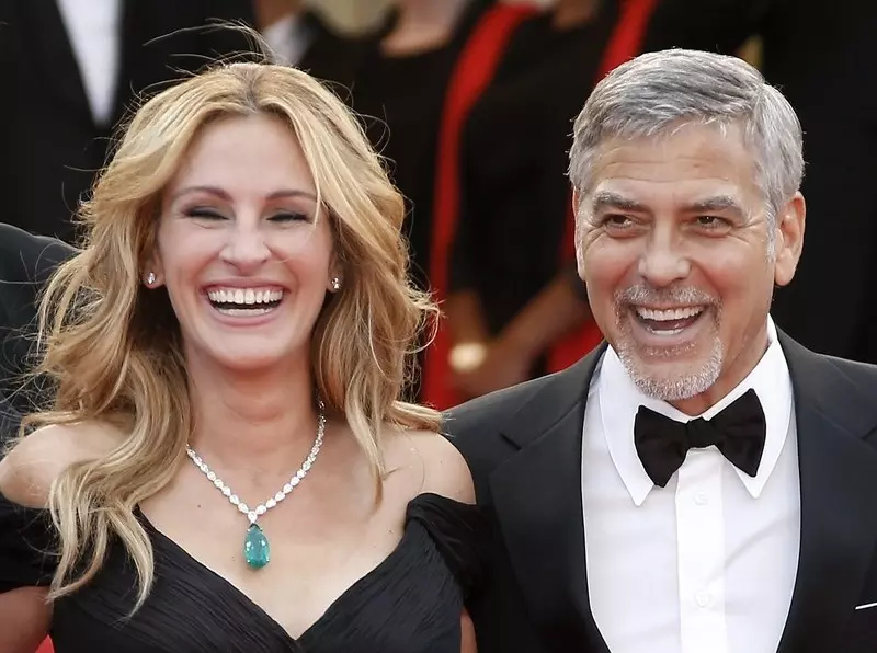 Julia Roberts i George Clooney mieli problem z pocałunkiem...